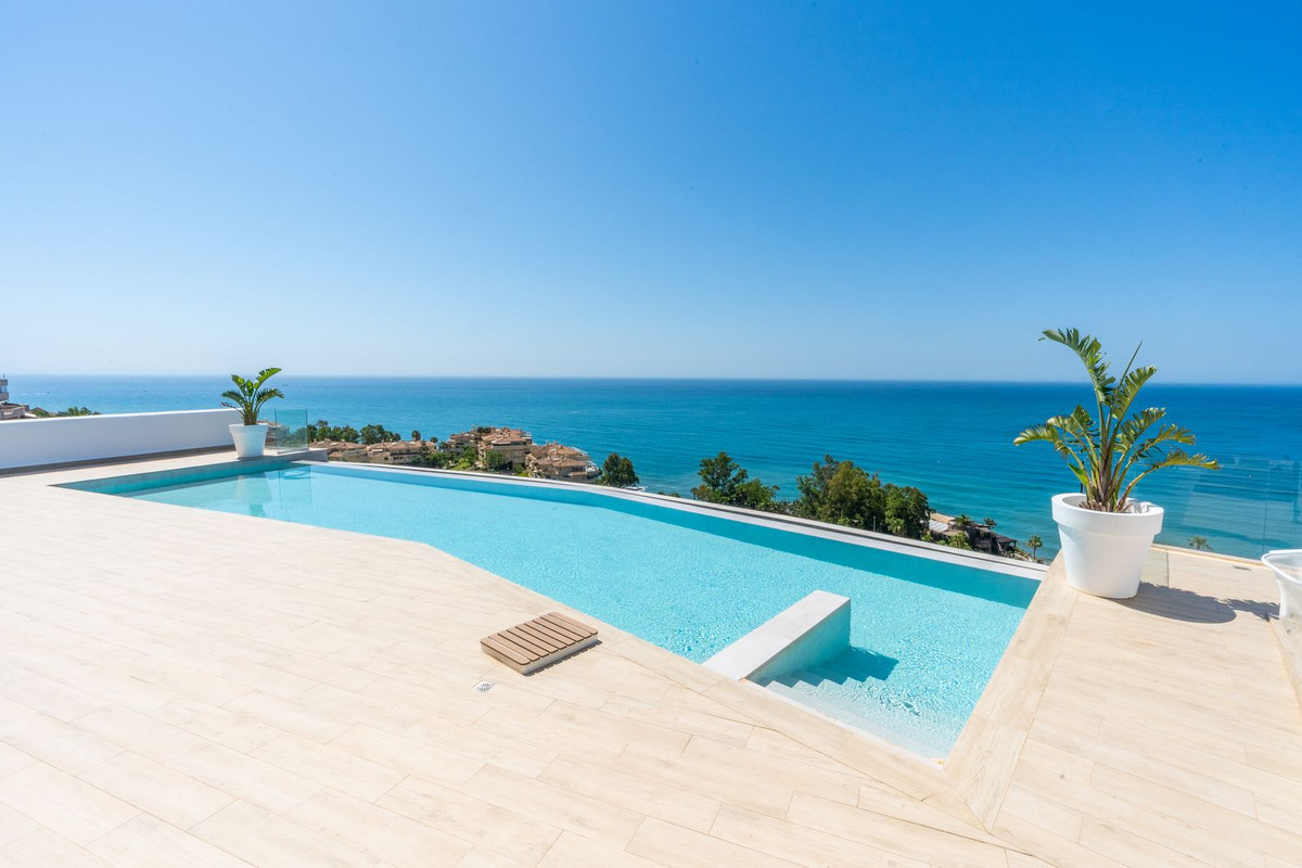 Appartement te koop in Torrequebrada | 3 slaapkamers H5400052