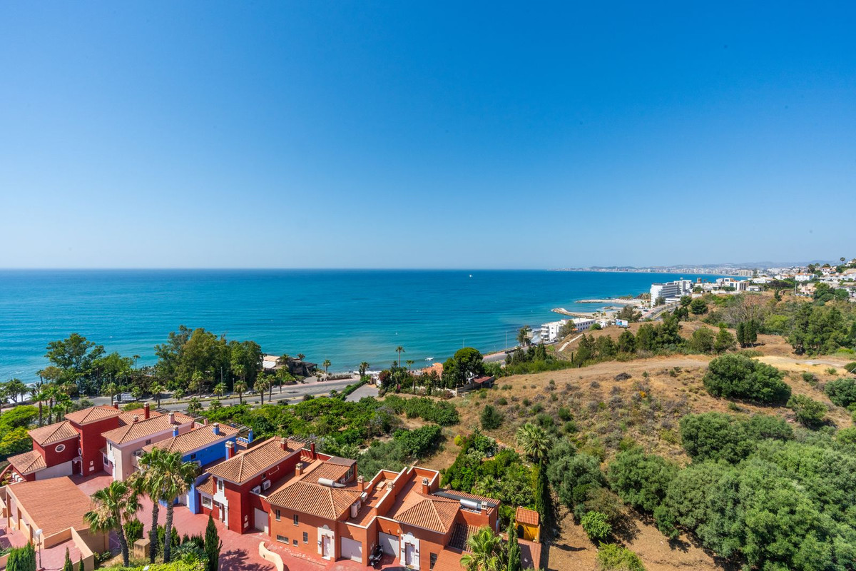 Appartement te koop in Torrequebrada | 3 slaapkamers H5400052