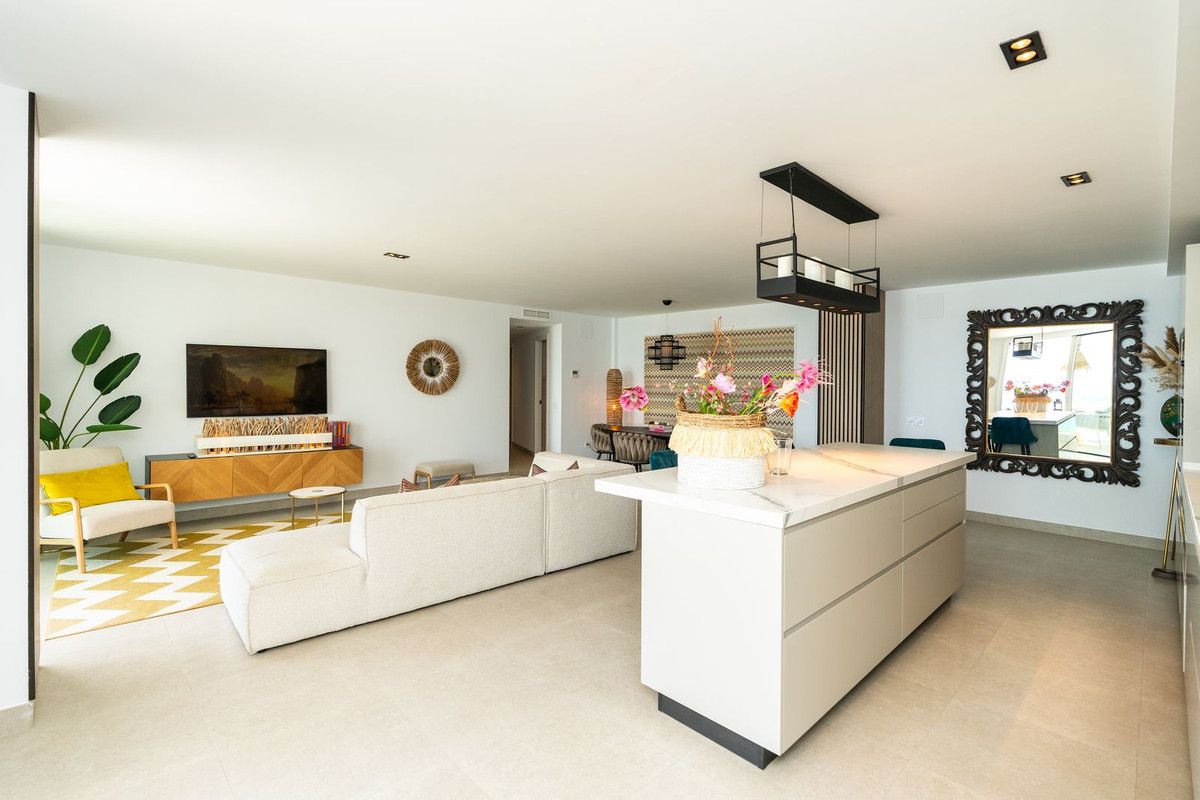Appartement te koop in Torrequebrada | 3 slaapkamers H5400052