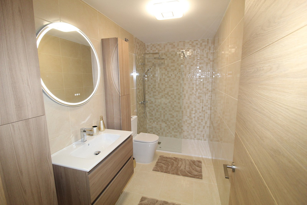 Appartement te koop in Torrevieja | 2 slaapkamers H5058787