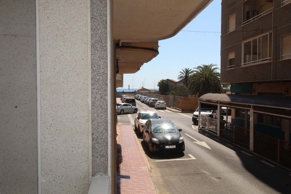 Appartement te koop in Torrevieja | 2 slaapkamers H5058787