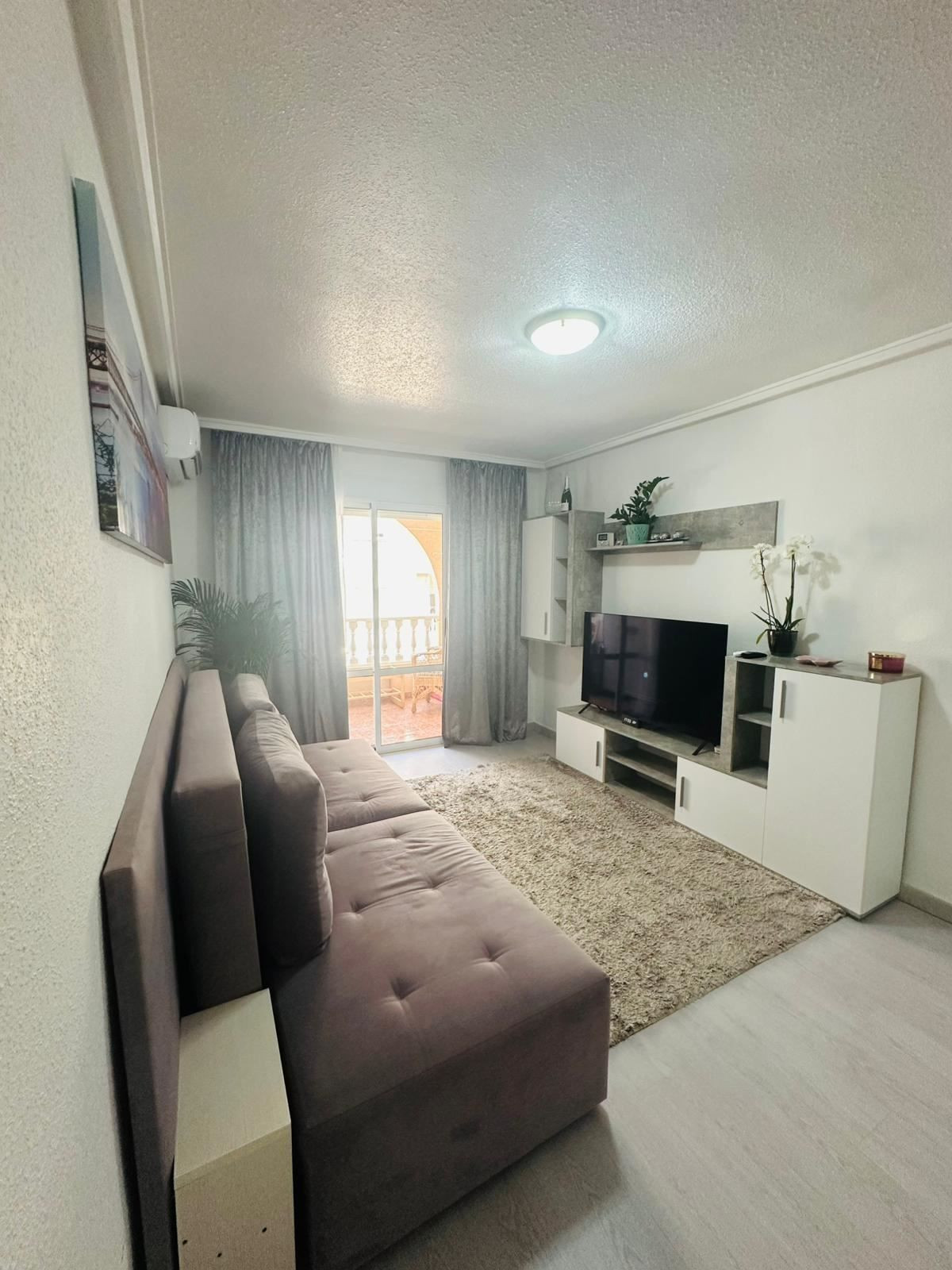 Appartement te koop in Torrevieja | 2 slaapkamers H5222515