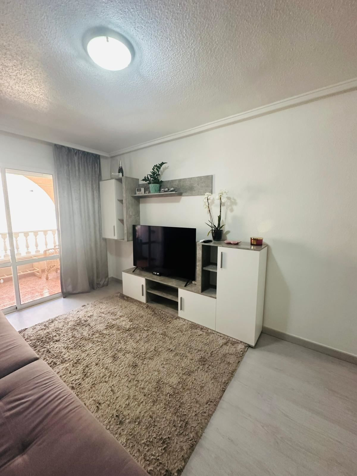 Appartement te koop in Torrevieja | 2 slaapkamers H5222515
