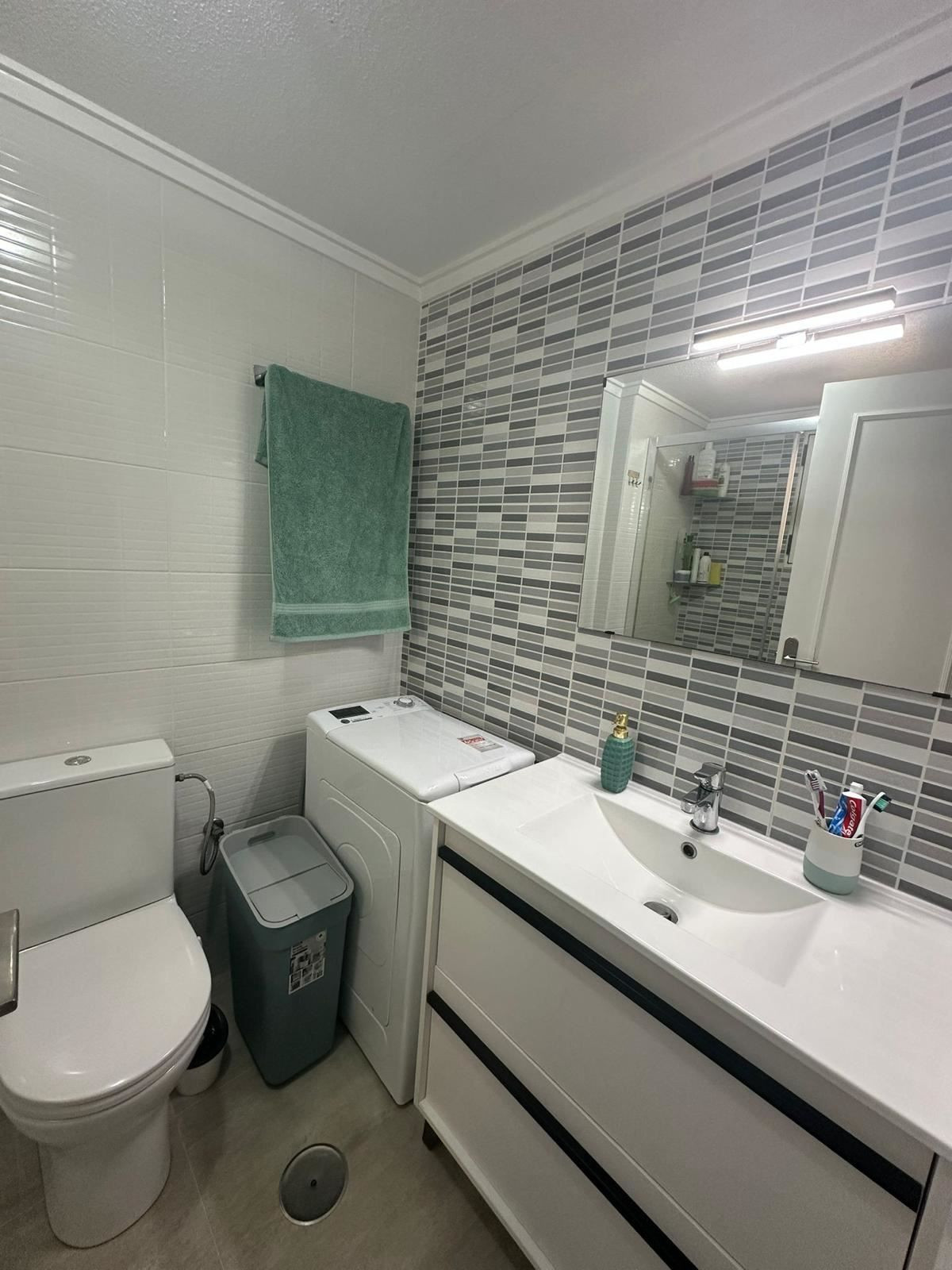 Appartement te koop in Torrevieja | 2 slaapkamers H5222515