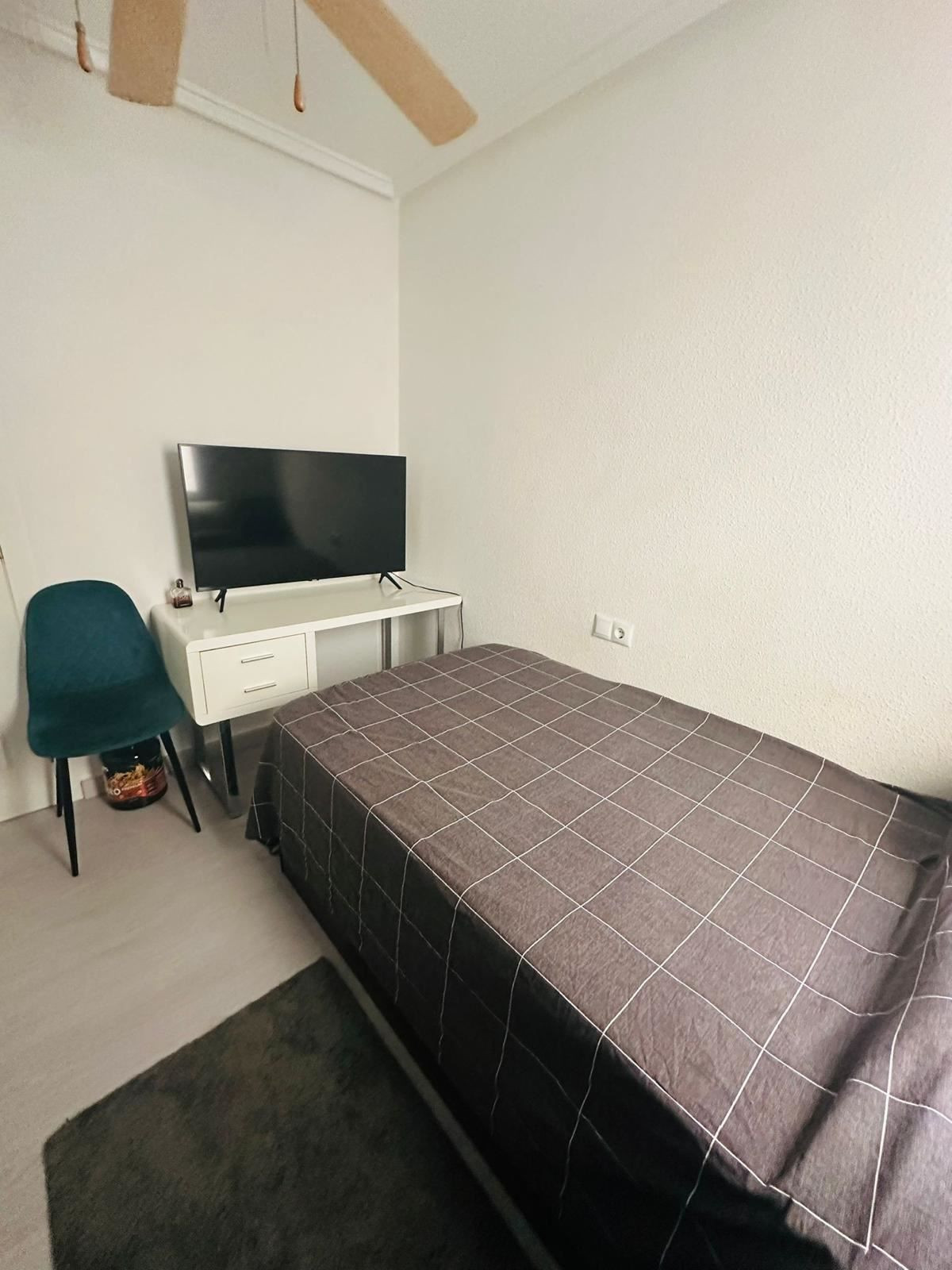 Appartement te koop in Torrevieja | 2 slaapkamers H5222515