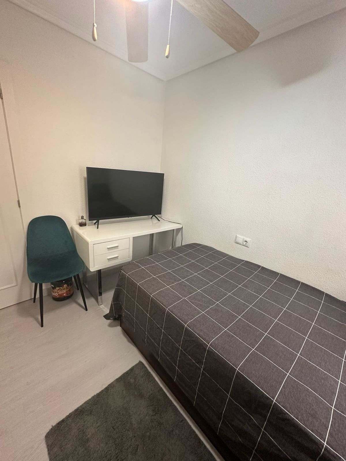 Appartement te koop in Torrevieja | 2 slaapkamers H5222515