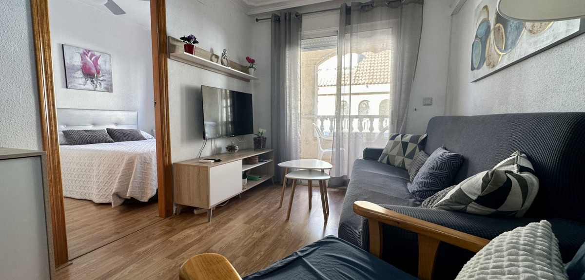 Appartement te koop in Torrevieja | 2 slaapkamers H5250448