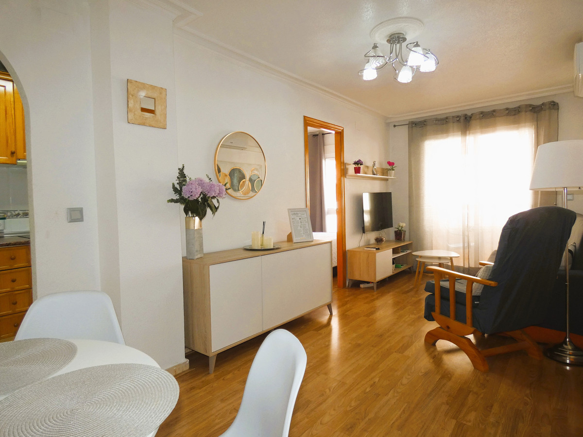 Appartement te koop in Torrevieja | 2 slaapkamers H5284150