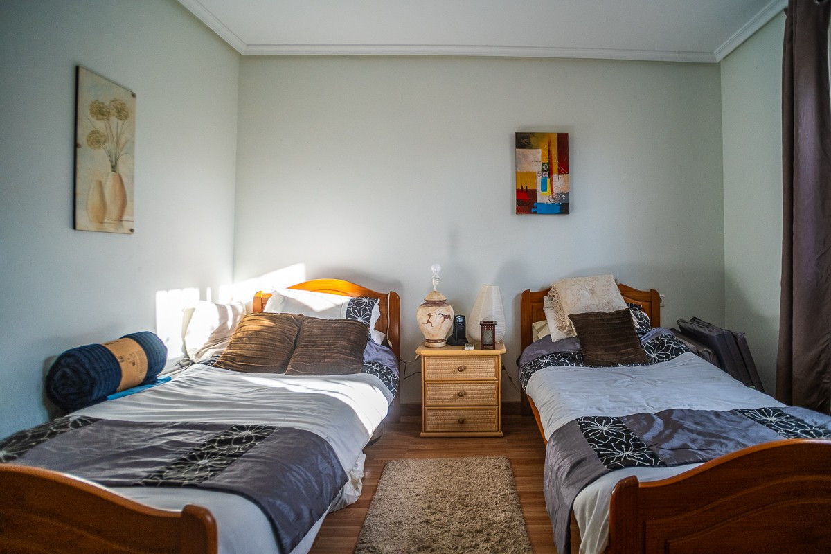 Appartement te koop in Torrevieja | 6 slaapkamers H5287573