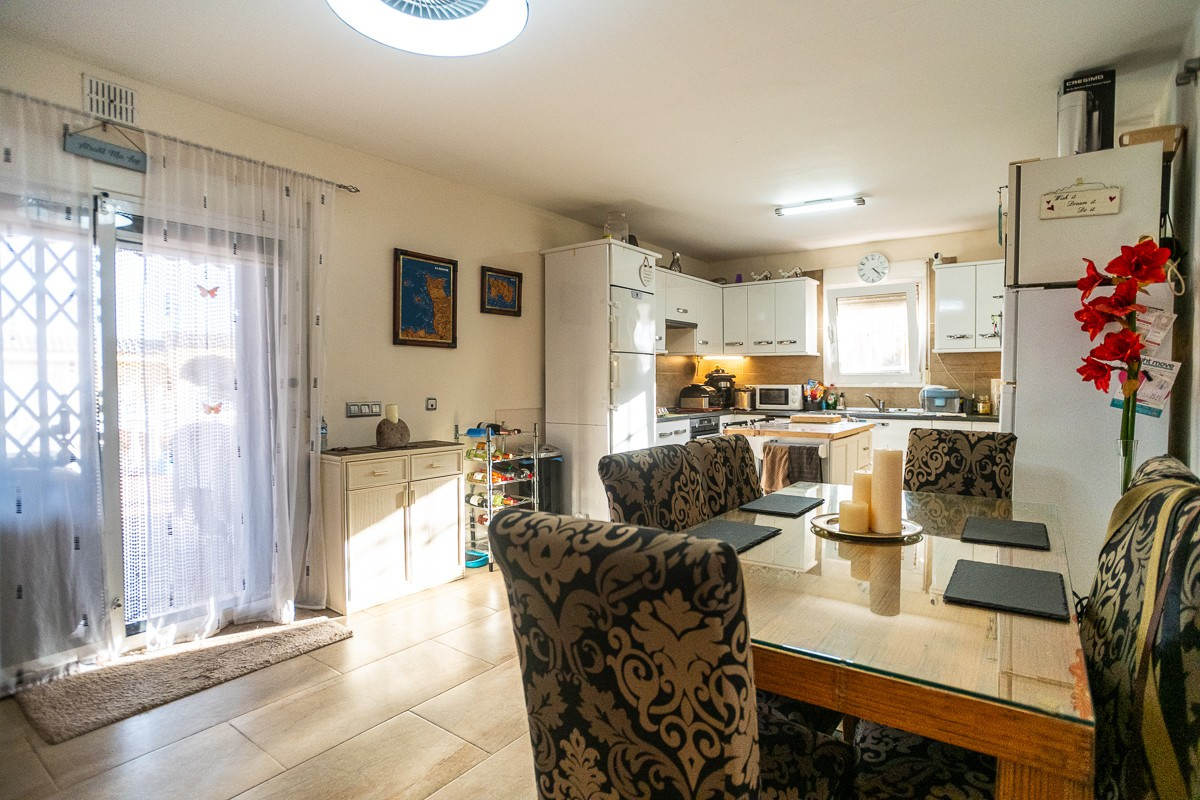 Appartement te koop in Torrevieja | 6 slaapkamers H5287573