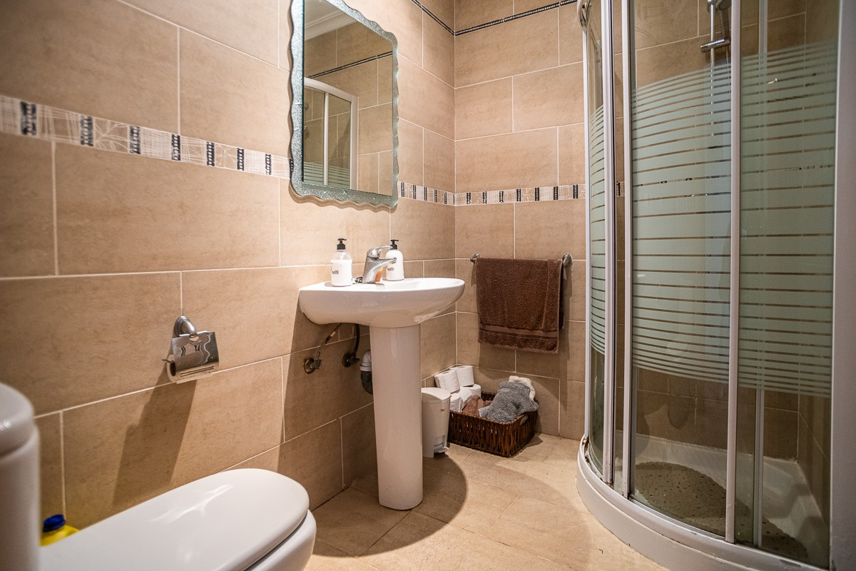 Appartement te koop in Torrevieja | 6 slaapkamers H5287573