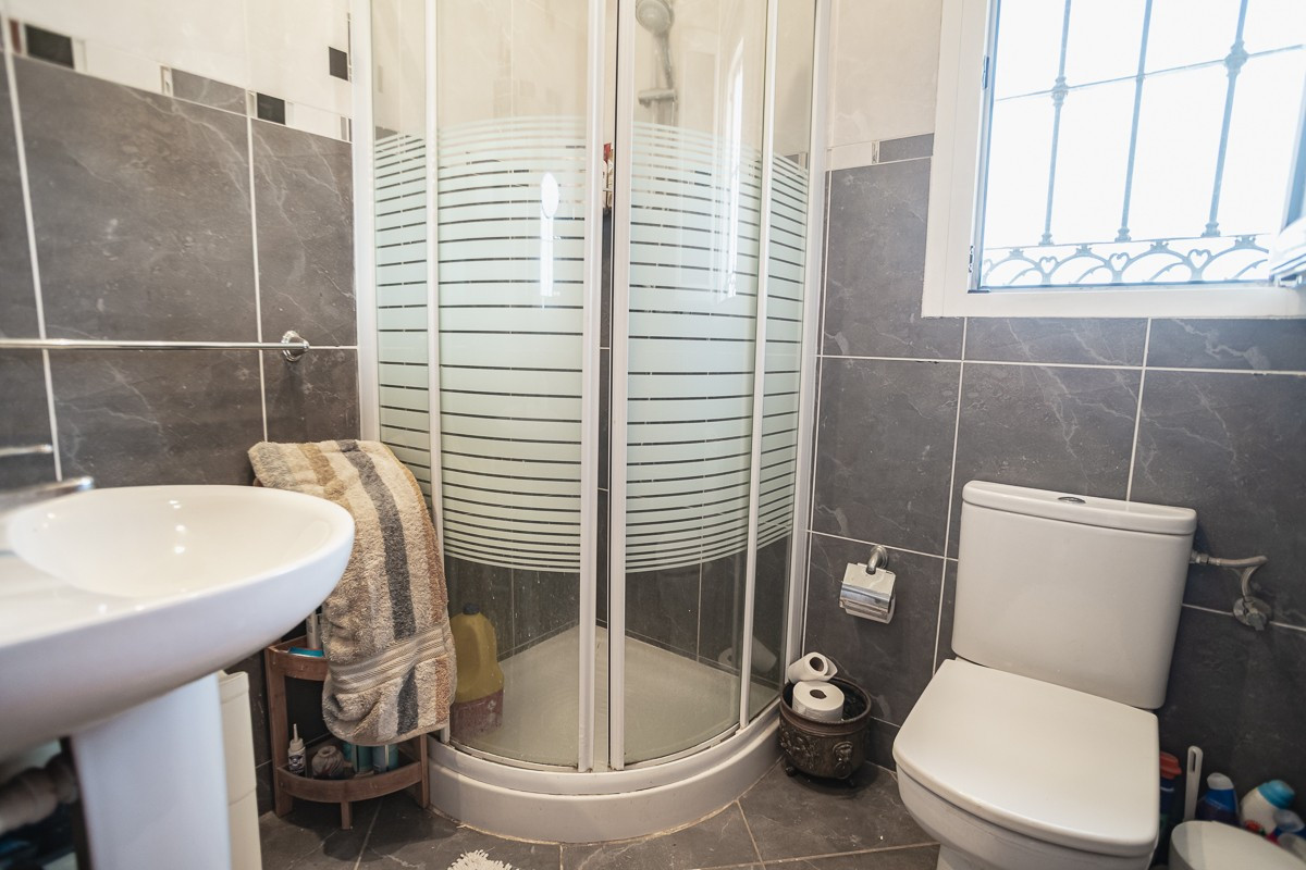 Appartement te koop in Torrevieja | 6 slaapkamers H5287573