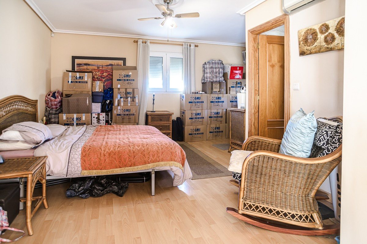 Appartement te koop in Torrevieja | 6 slaapkamers H5287573