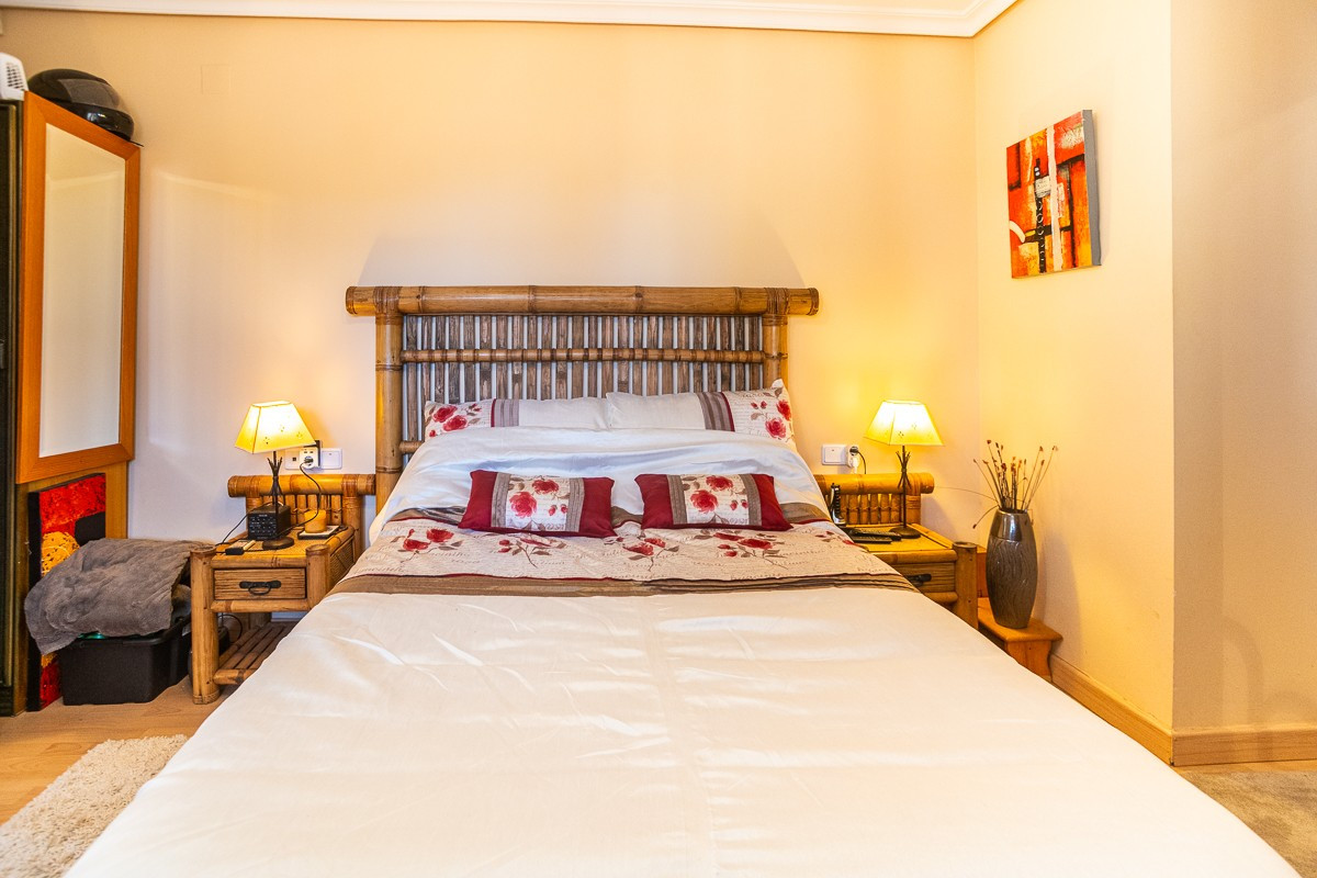 Appartement te koop in Torrevieja | 6 slaapkamers H5287573