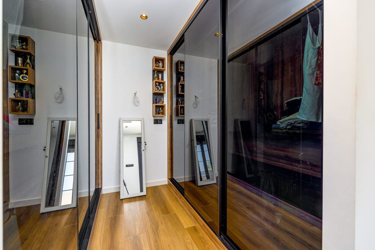 Property main view 44