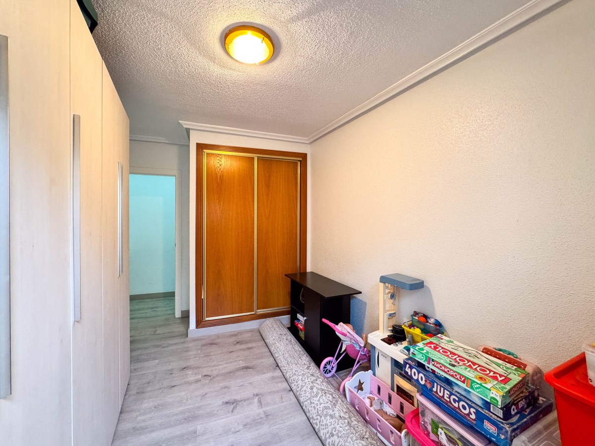 Appartement te koop in Torrevieja | 4 slaapkamers H5295550