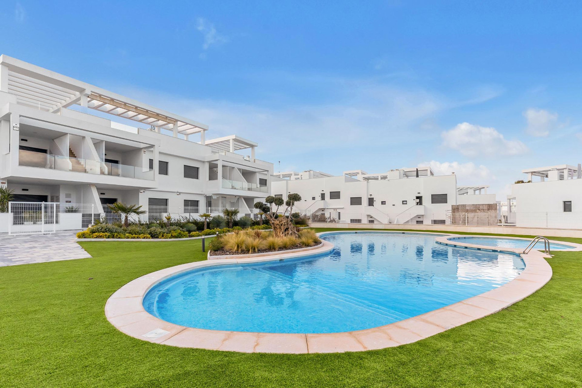 Penthouse te koop in Torrevieja | 2 slaapkamers H5297842