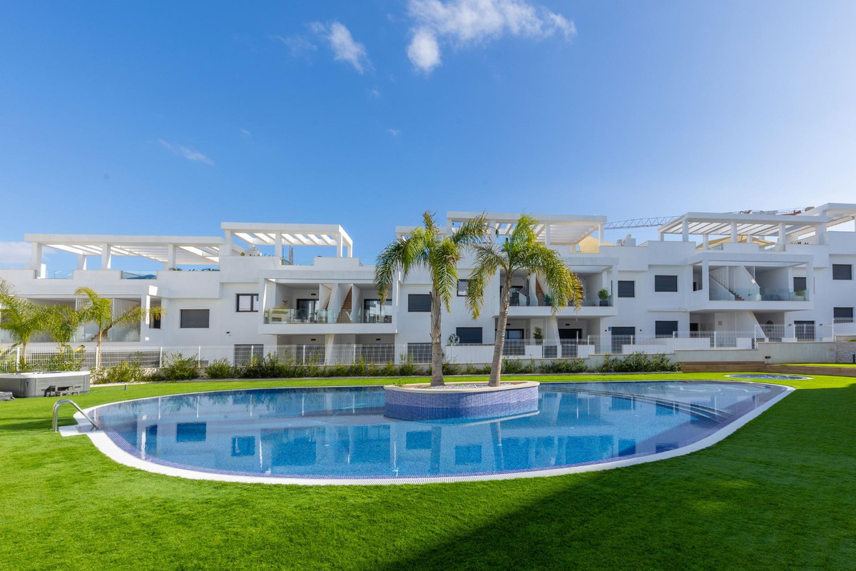 Penthouse te koop in Torrevieja | 2 slaapkamers H5297842