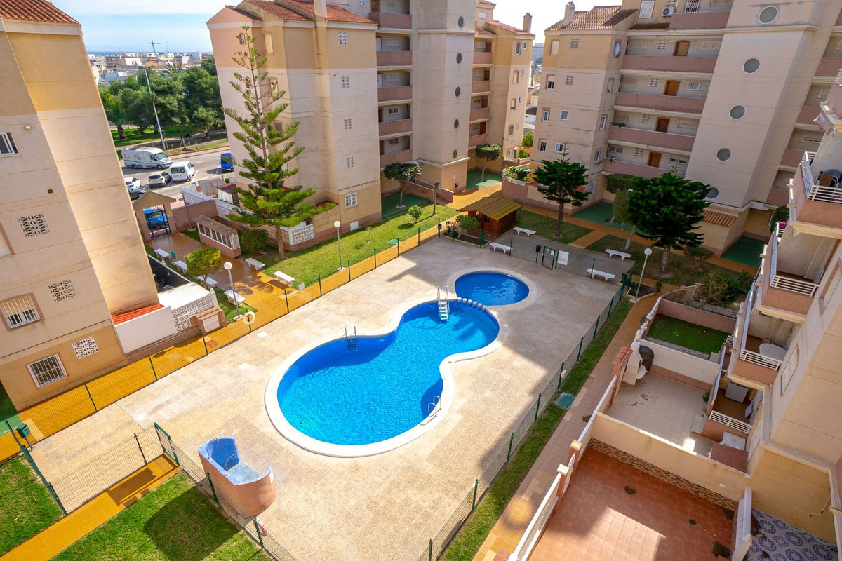 Appartement te koop in Torrevieja | 2 slaapkamers H5299531