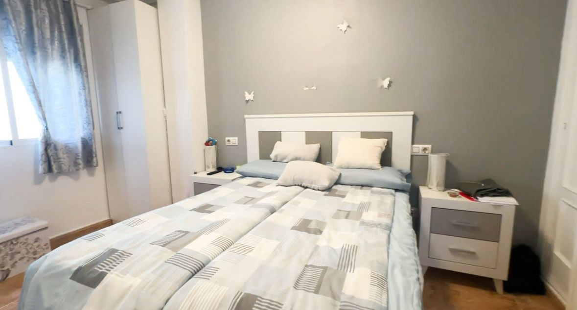 Appartement te koop in Torrevieja | 2 slaapkamers H5303206