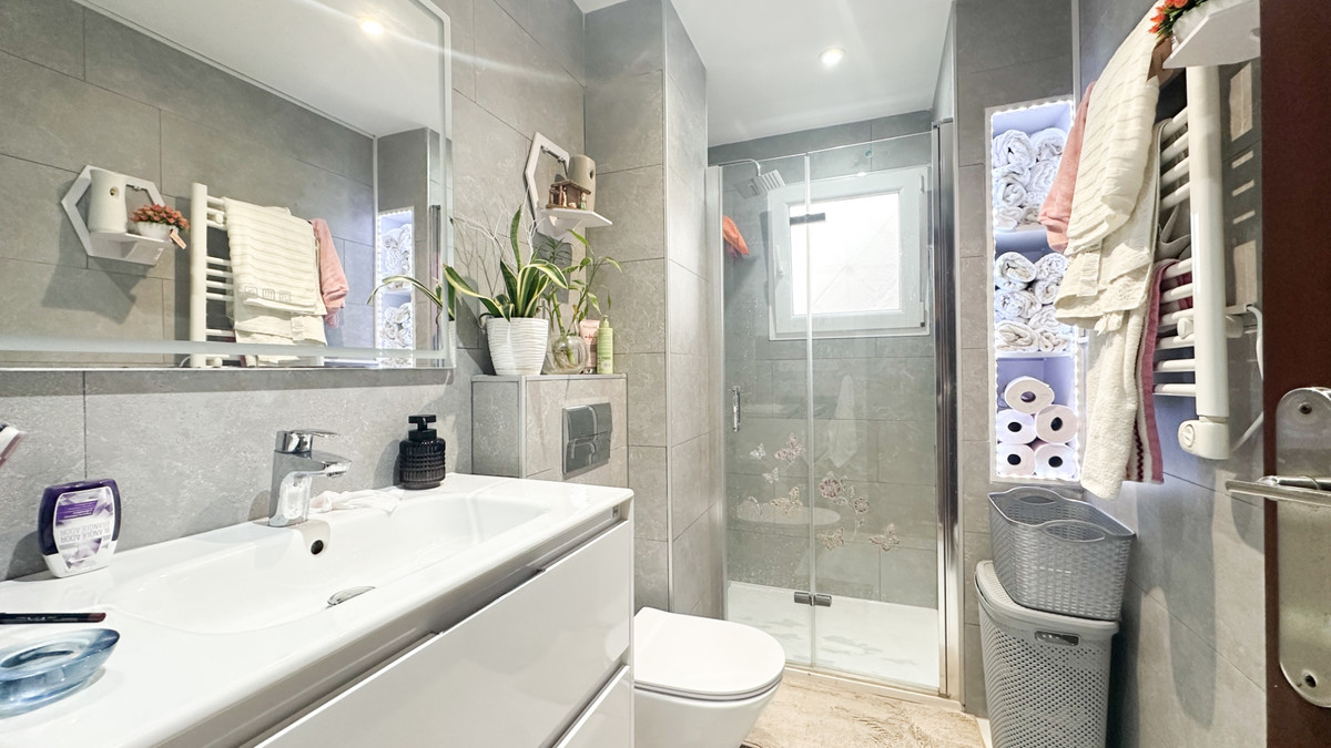 Appartement te koop in Torrevieja | 2 slaapkamers H5303206