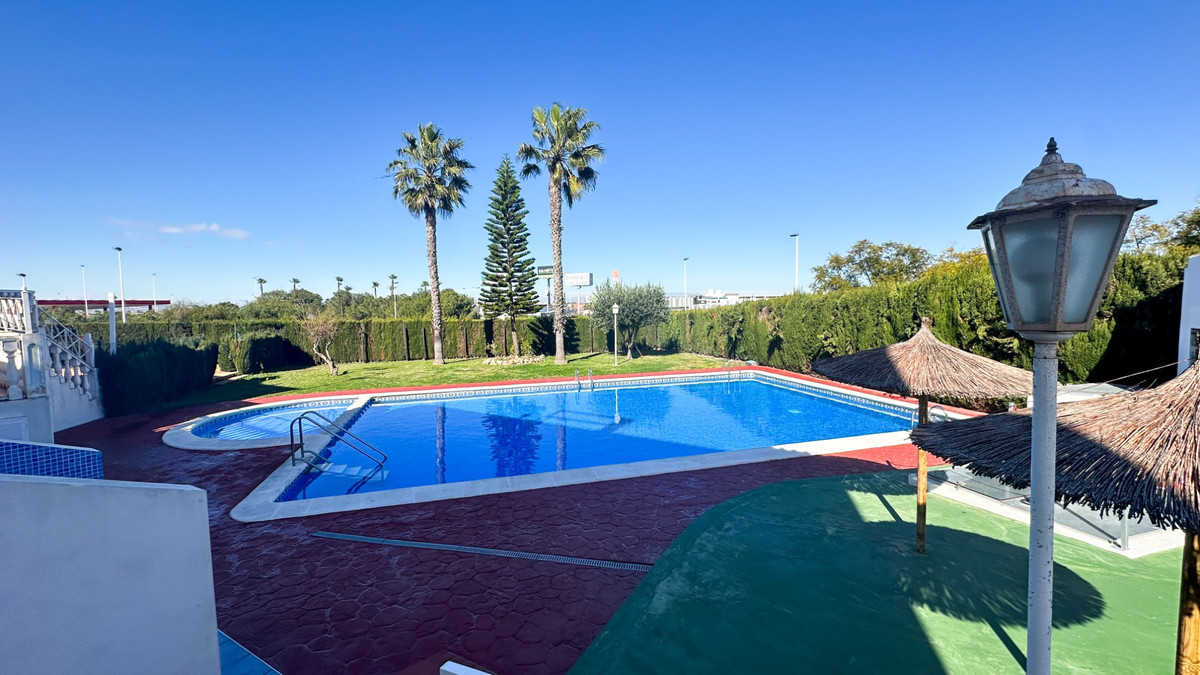 Appartement te koop in Torrevieja | 2 slaapkamers H5303206