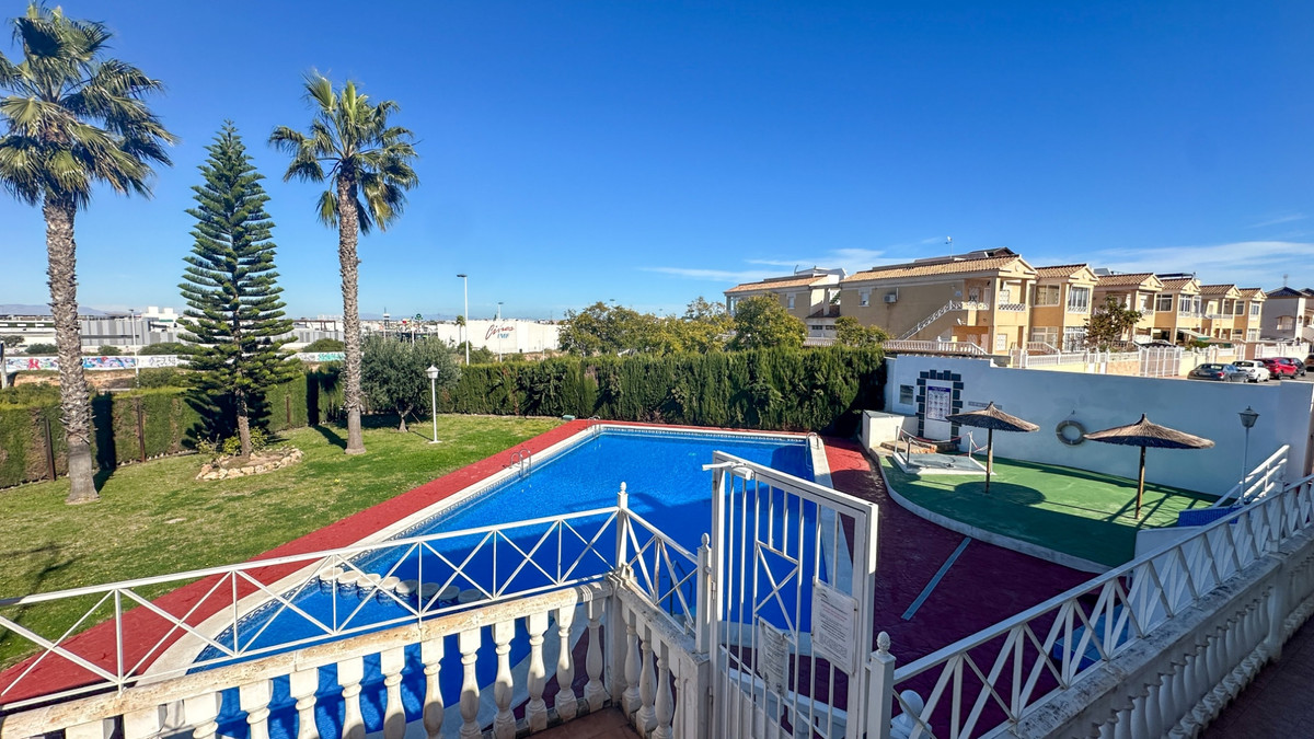 Appartement te koop in Torrevieja | 2 slaapkamers H5303206