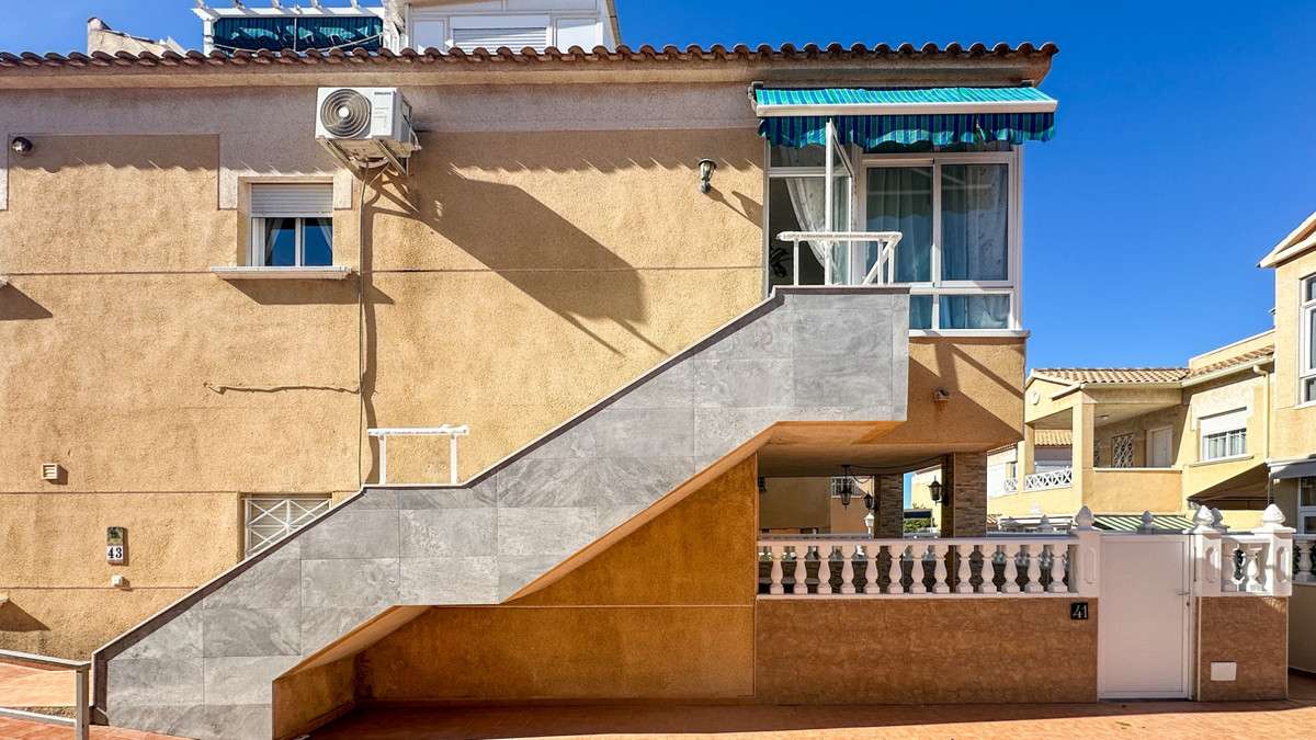 Appartement te koop in Torrevieja | 2 slaapkamers H5303206