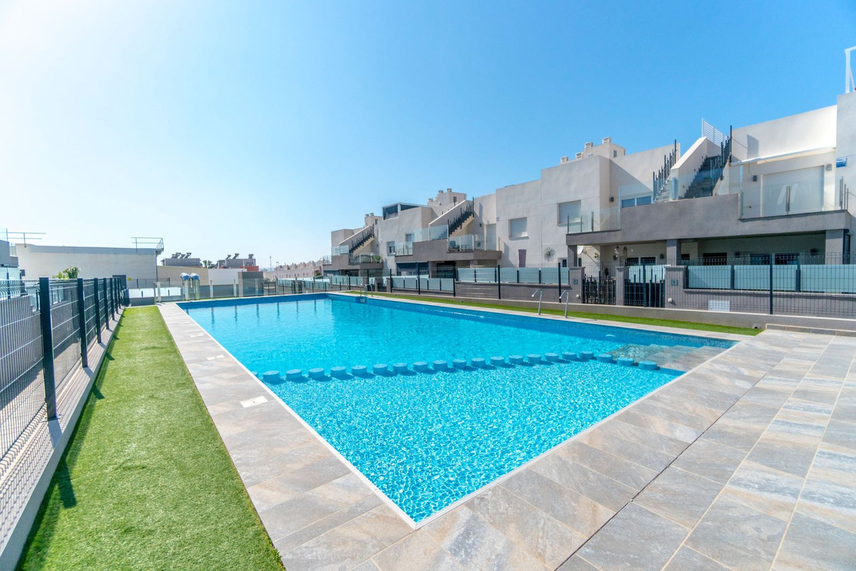 Appartement te koop in Torrevieja | 2 slaapkamers H5308822