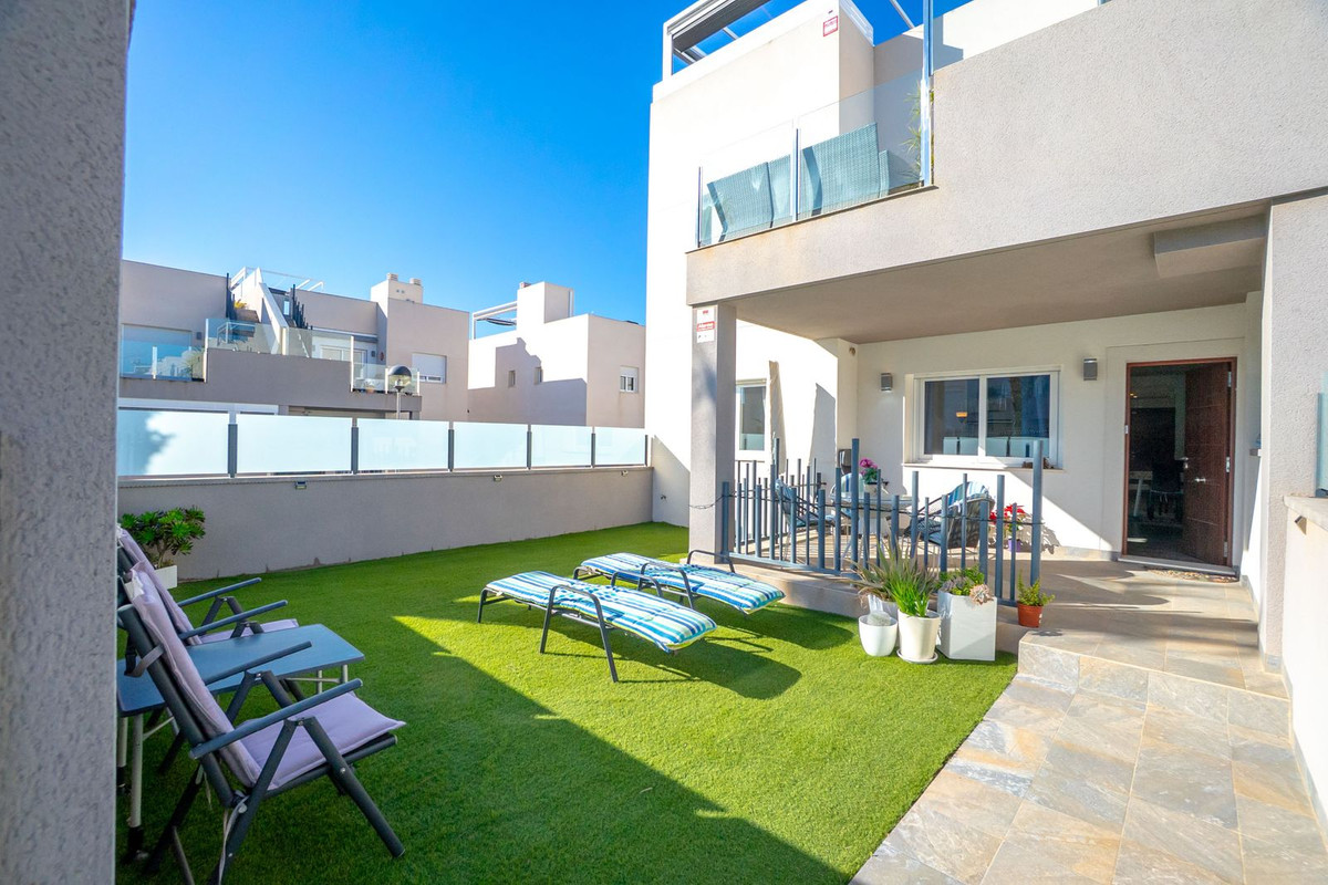 Appartement te koop in Torrevieja | 2 slaapkamers H5308822