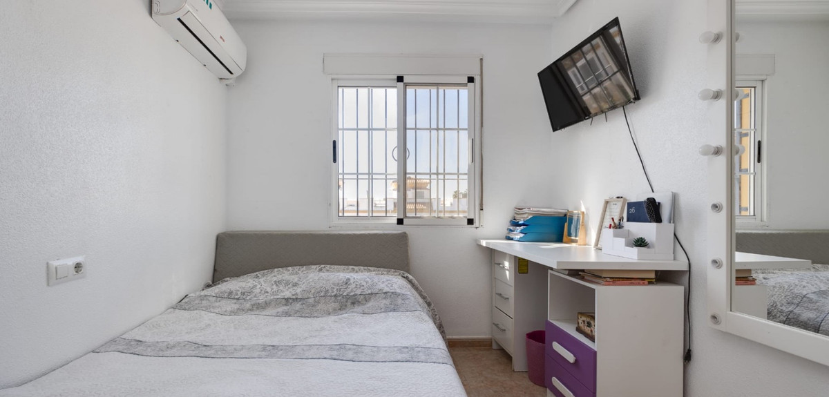 Huis te koop in Torrevieja | 3 slaapkamers H5322166