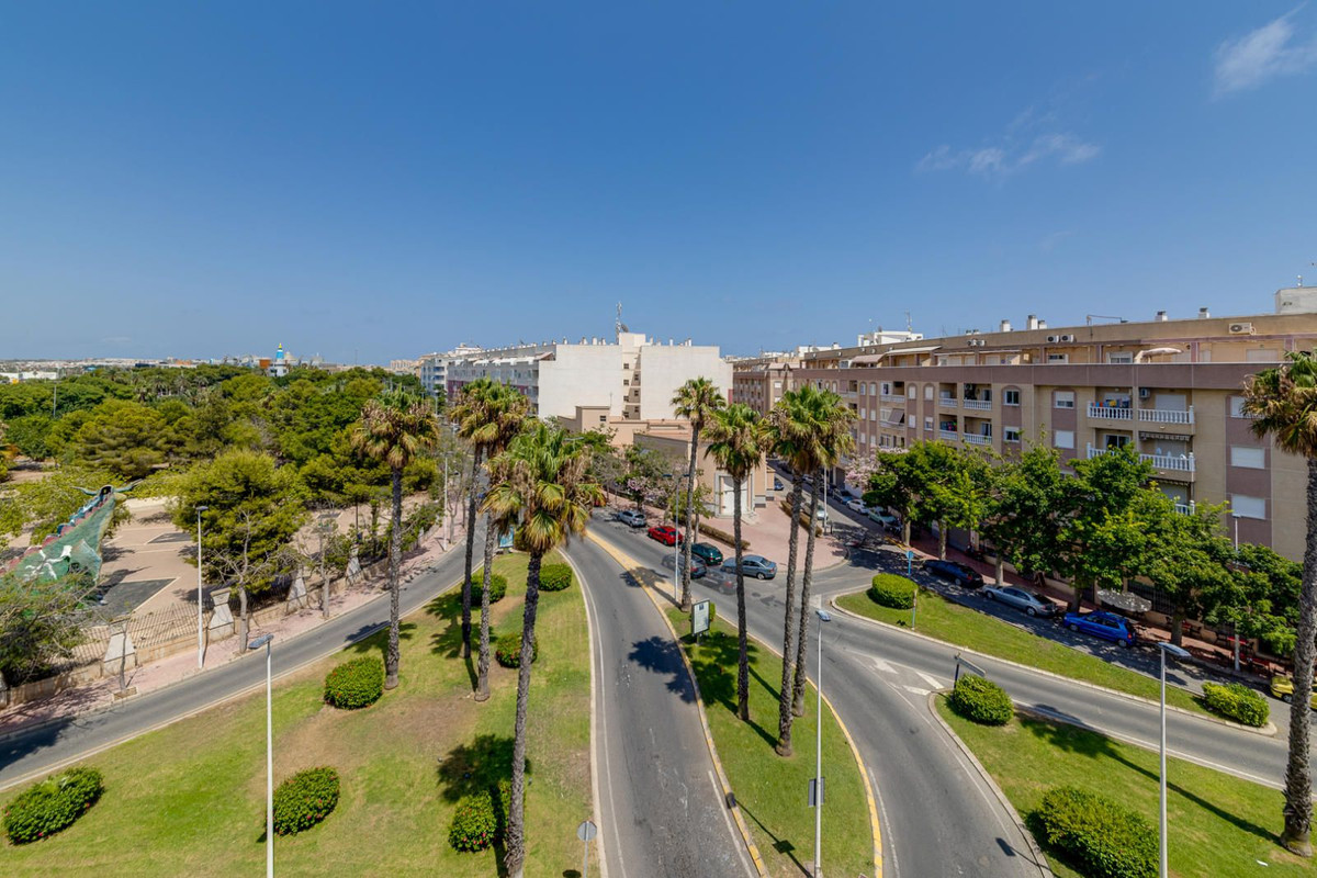 Penthouse te koop in Torrevieja | 2 slaapkamers H5324824