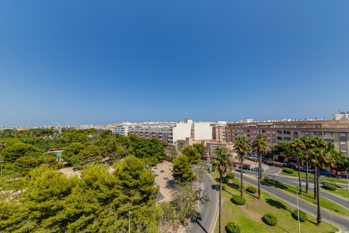 Penthouse te koop in Torrevieja | 2 slaapkamers H5324824