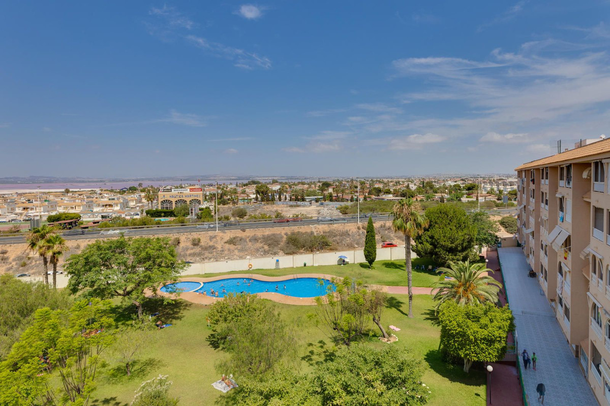 Penthouse te koop in Torrevieja | 2 slaapkamers H5324824