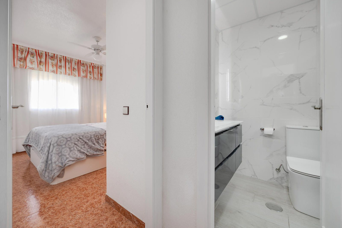 Penthouse te koop in Torrevieja | 2 slaapkamers H5324827