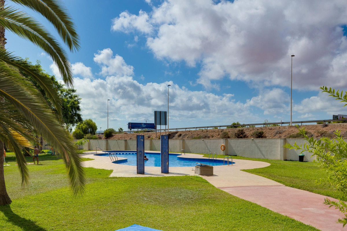 Penthouse te koop in Torrevieja | 2 slaapkamers H5324827