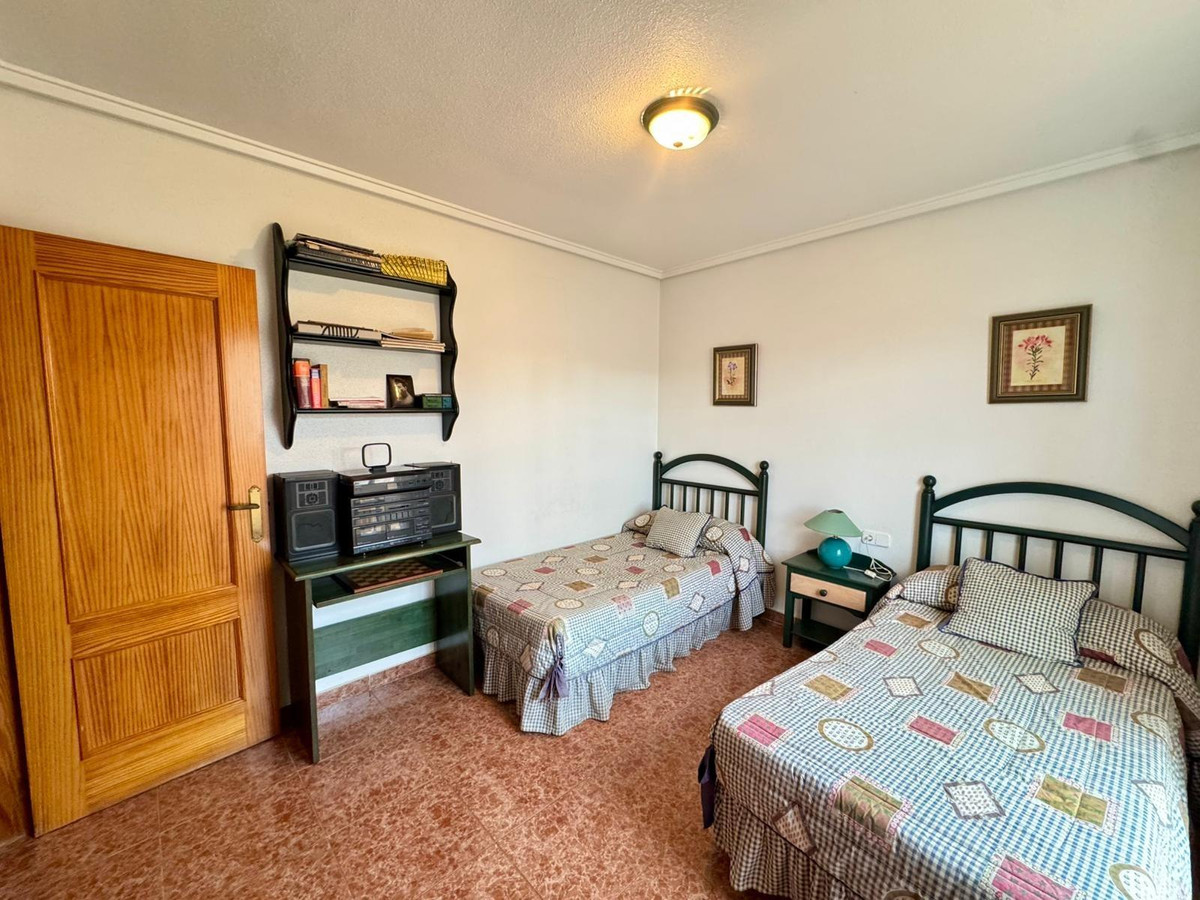 Huis te koop in Torrevieja | 3 slaapkamers H5325529