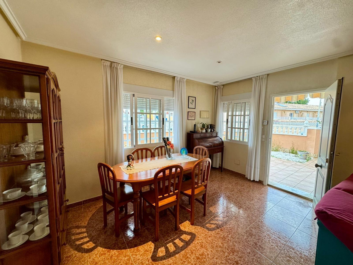 Huis te koop in Torrevieja | 3 slaapkamers H5325529