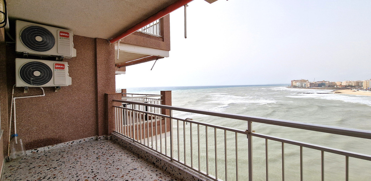 Appartement te koop in Torrevieja | 2 slaapkamers H5332525