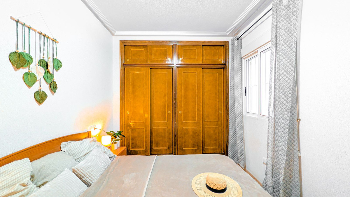 Appartement te koop in Torrevieja | 2 slaapkamers H5335531