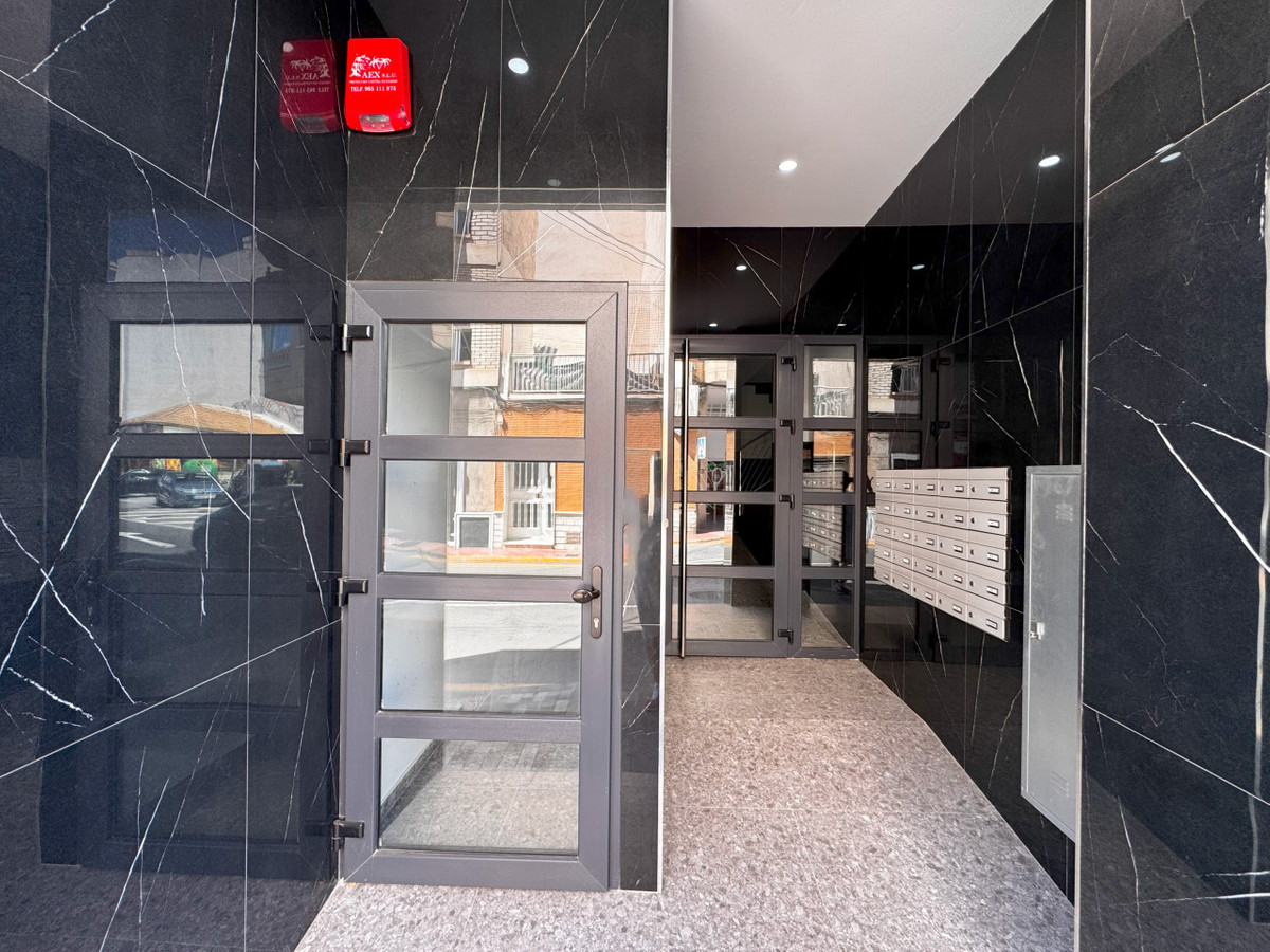 Appartement te koop in Torrevieja | 2 slaapkamers H5336005