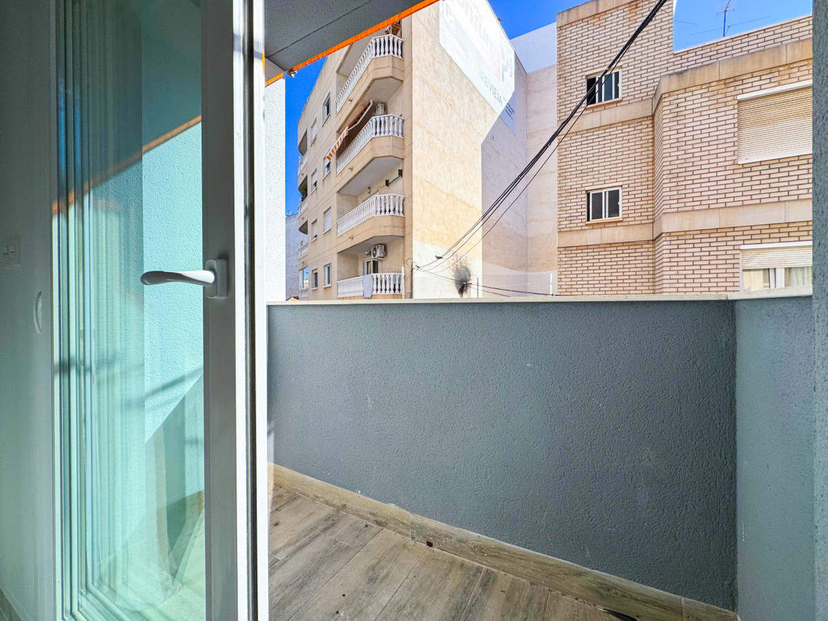 Appartement te koop in Torrevieja | 2 slaapkamers H5336005