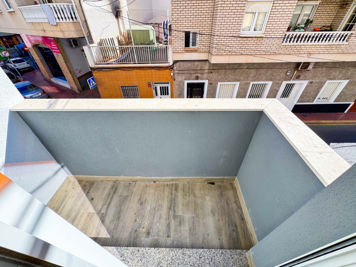 Appartement te koop in Torrevieja | 2 slaapkamers H5336005