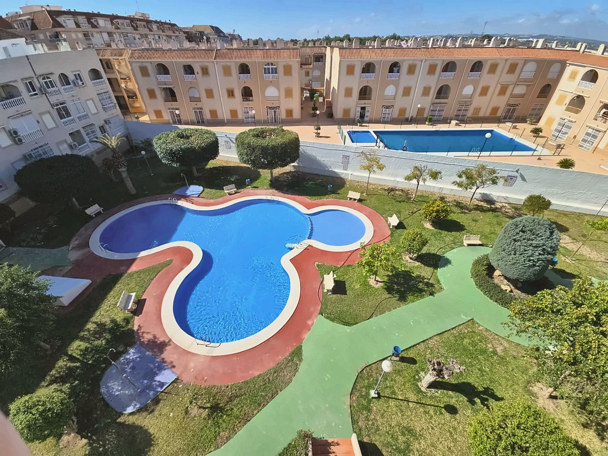 Appartement te koop in Torrevieja | 2 slaapkamers H5347036