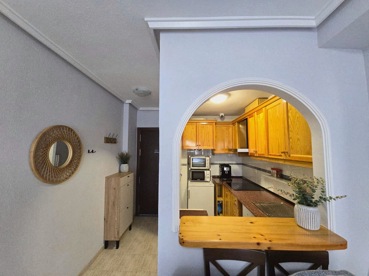 Appartement te koop in Torrevieja | 2 slaapkamers H5347036