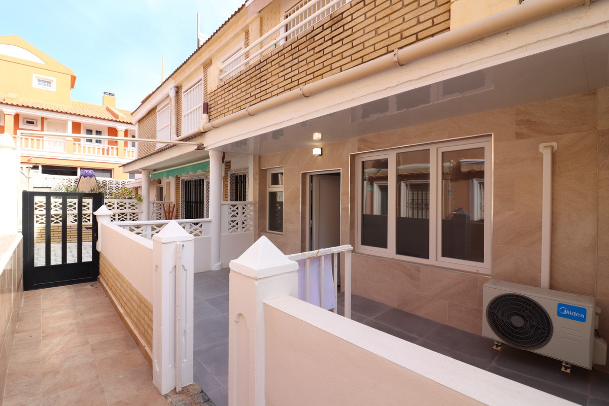 Appartement te koop in Torrevieja | 3 slaapkamers H5347663