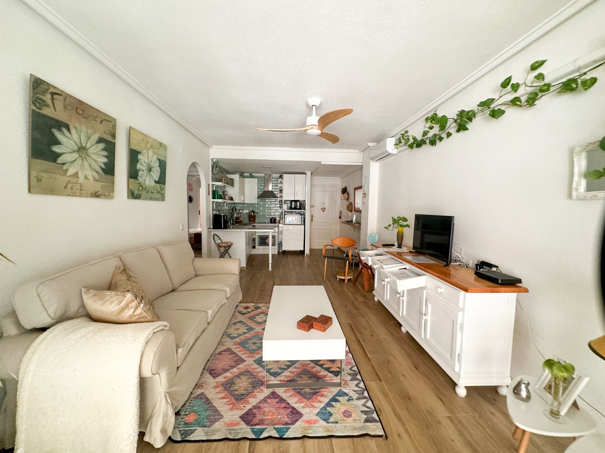 Appartement te koop in Torrevieja | 2 slaapkamers H5348686