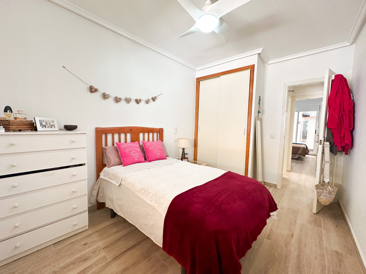 Appartement te koop in Torrevieja | 2 slaapkamers H5348686