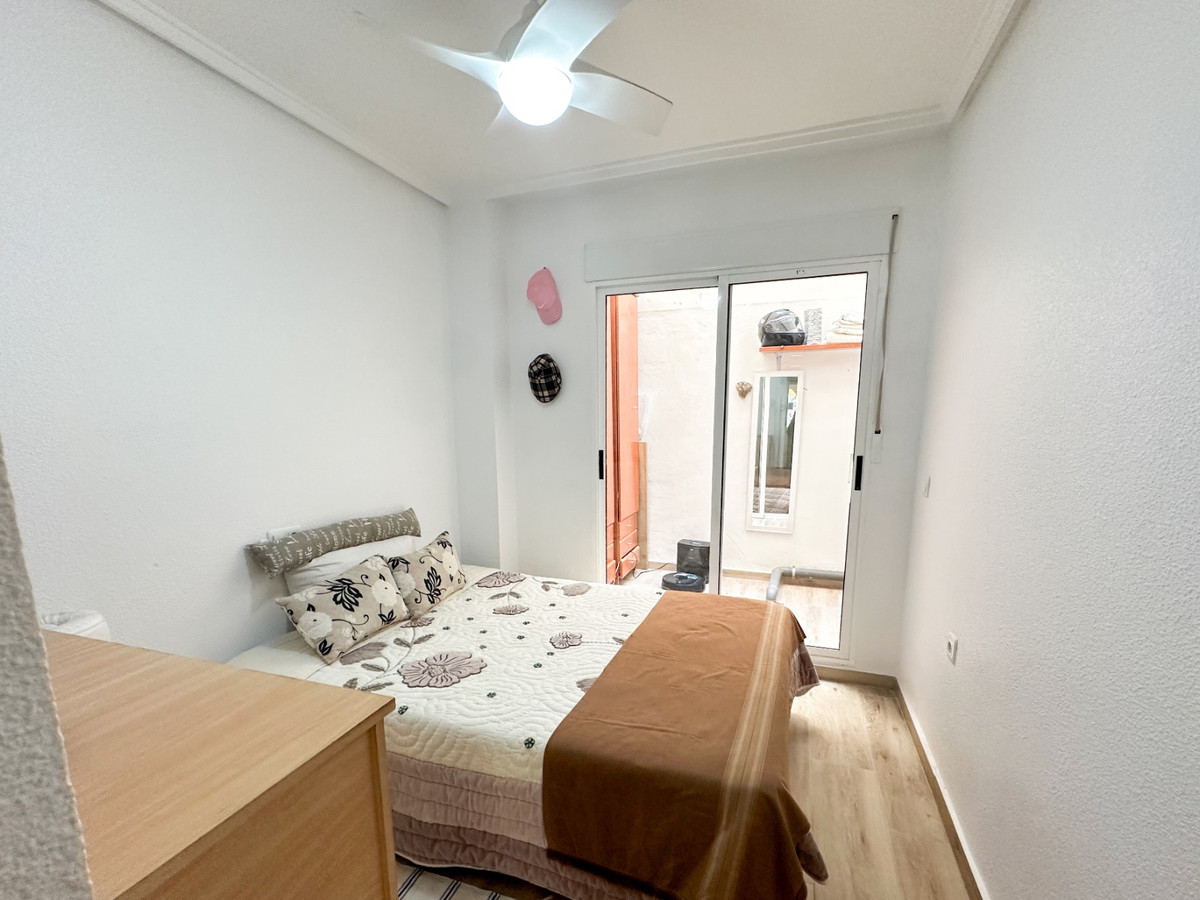 Appartement te koop in Torrevieja | 2 slaapkamers H5348686