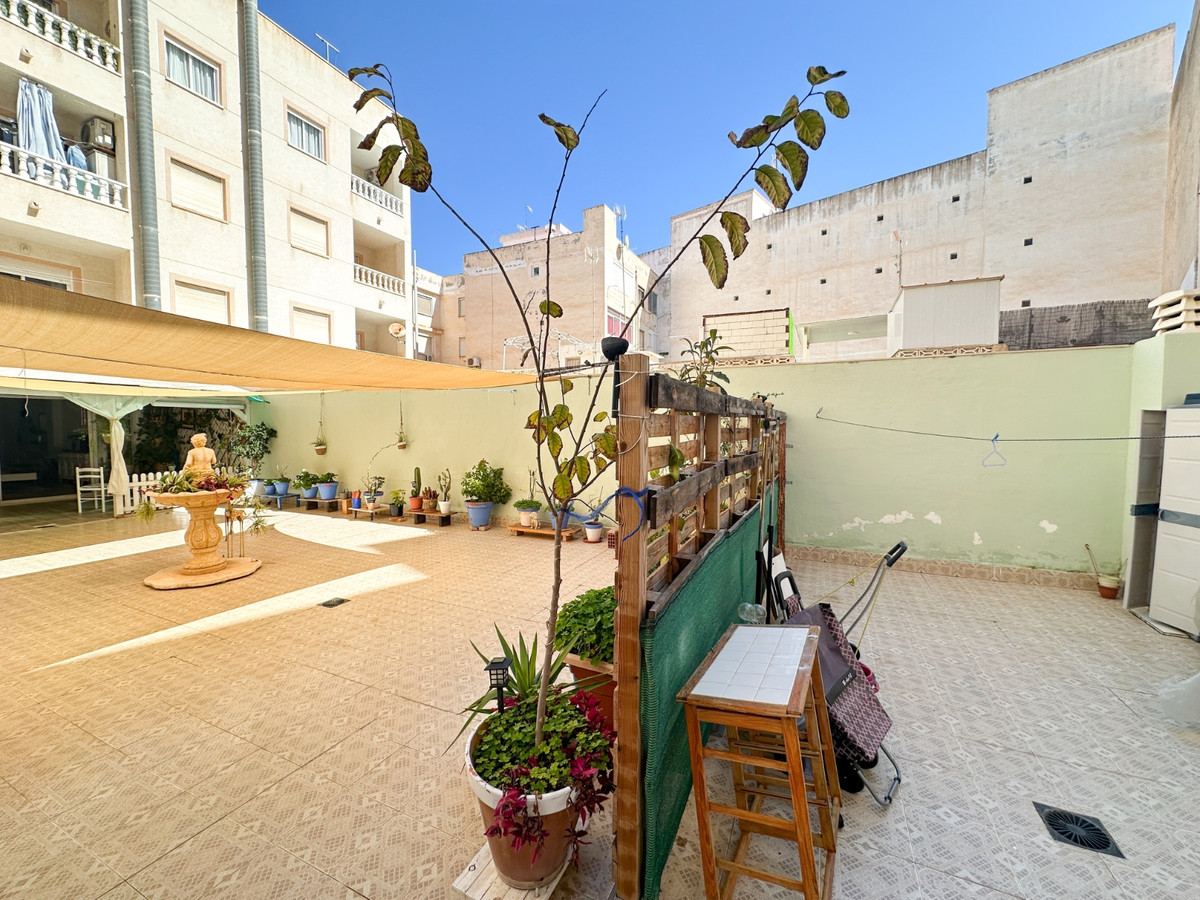 Appartement te koop in Torrevieja | 2 slaapkamers H5348686